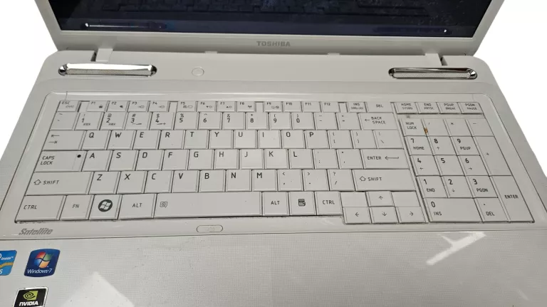 LAPTOP TOSHIBA SATELLITE L775 6GB/7WIN/1TB + ŁADOWARKA