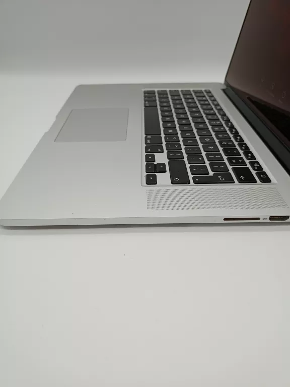 LAPTOP MACBOOK PRO A1398