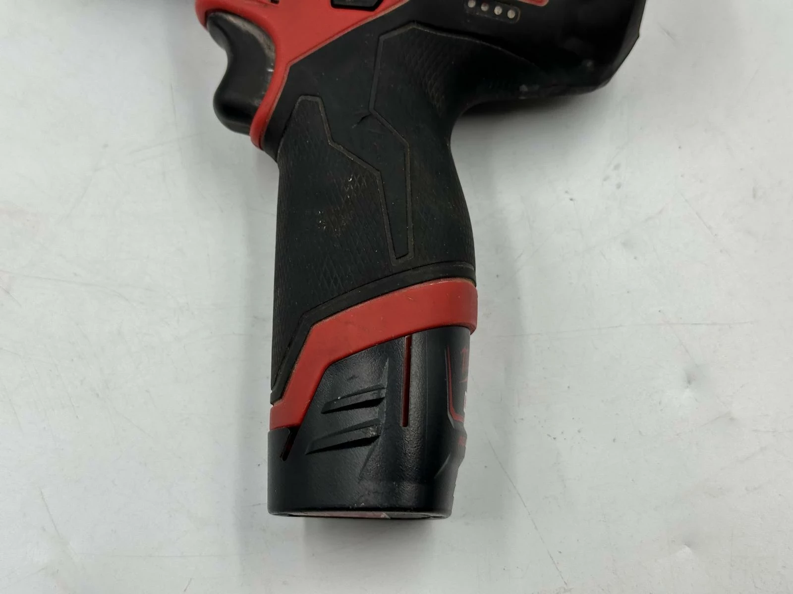 wkretarka-milwaukee-m12-fpdx-2x-bateria-ladowarka-napiecie-v-128551-4