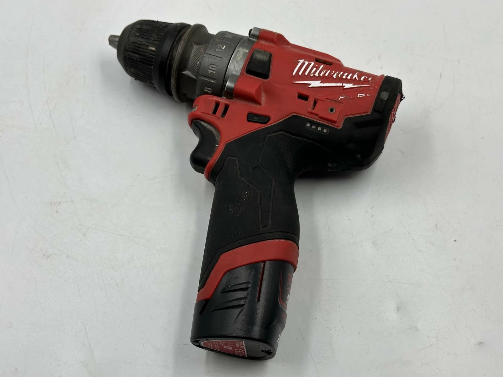 wkretarka-milwaukee-m12-fpdx-2x-bateria-ladowarka-zasilanie-209202-1769478