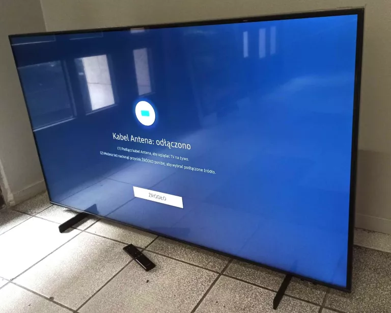 TV SAMSUNG UE55AU8002KXXH + PILOT + KABEL