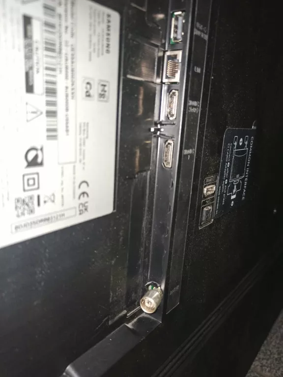 TV SAMSUNG UE55AU8002KXXH + PILOT + KABEL