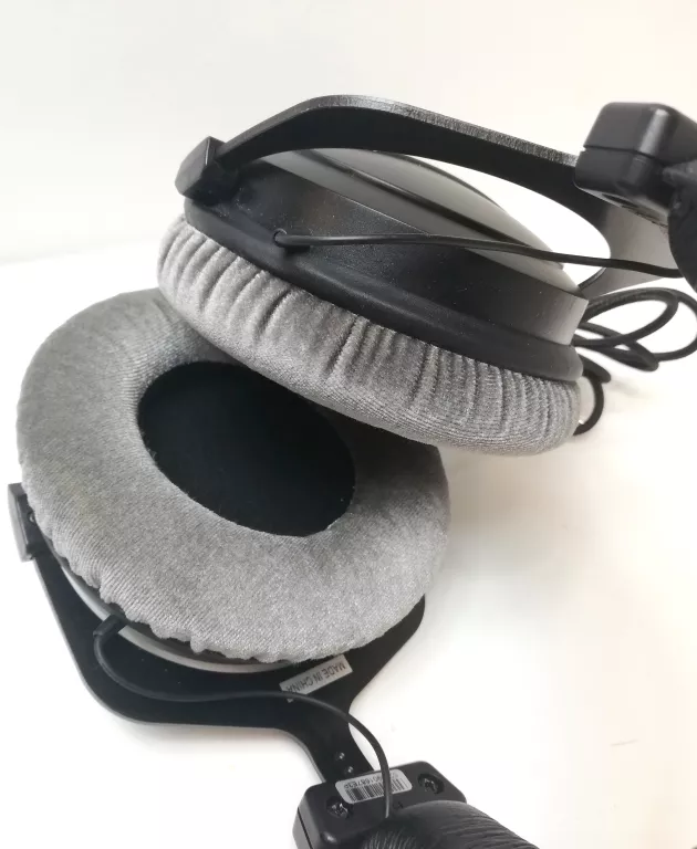 SŁUCHAWKI BEHRINGER BH 770 NAUSZNE