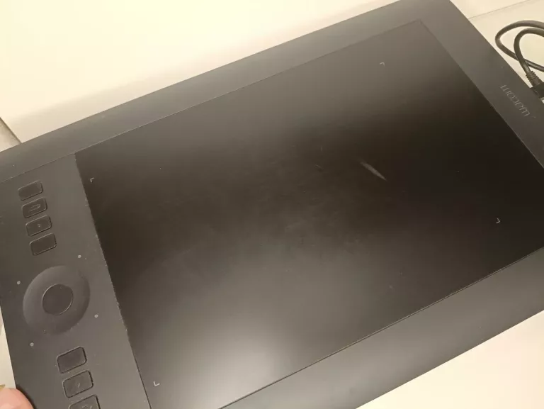 TABLET GRAFICZNY WACOM INTUOS PRO M PTH-651 + RYSIK I STOJAK