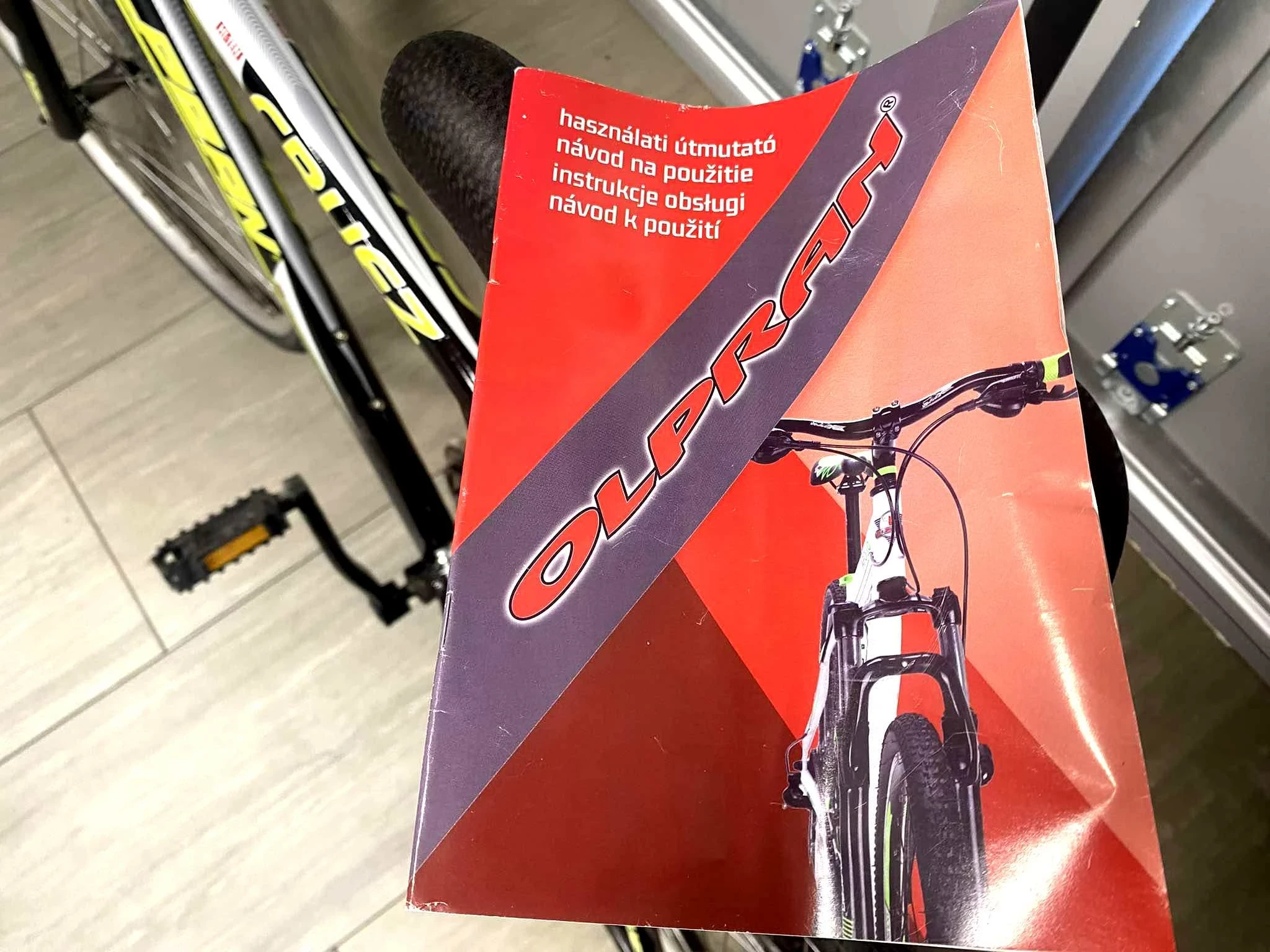 rower-crossowy-olpran-cruez-sus-28-g-shimano-czarno-zielony-liczba-biegow-18