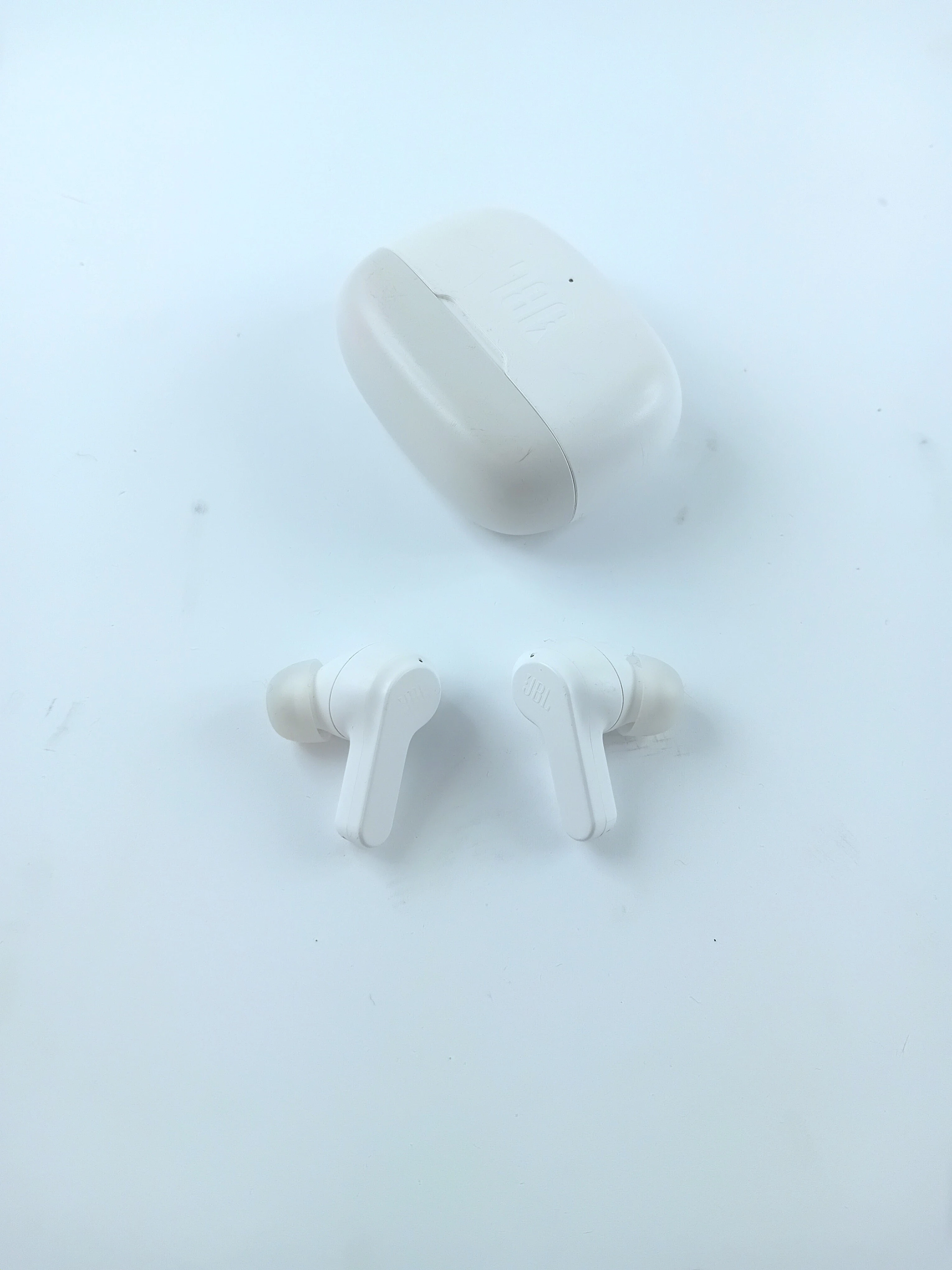 sluchawki-jbl-tune-230nc-tws-biale-emilii-plater-82b-szczecin-rs