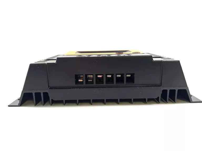 SOLARNY REGULATOR ŁADOWANIA PWM 30A KONTROLER 12V 24V 36V 48V