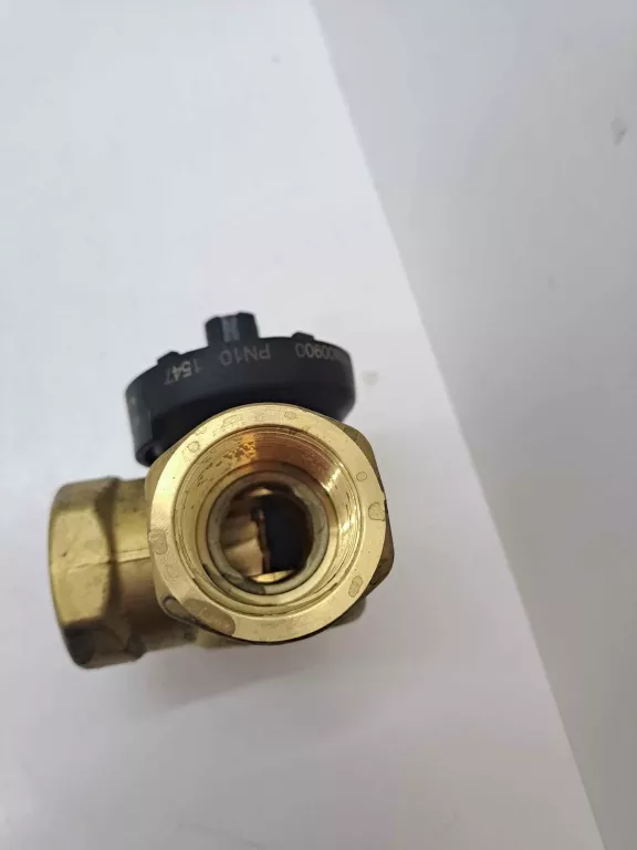 zawor-mieszajacy-obrotowy-trojdrogowy-esbe-vrg131-komplet-stan-11323-2