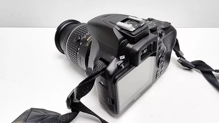 APARAT NIKON D3500