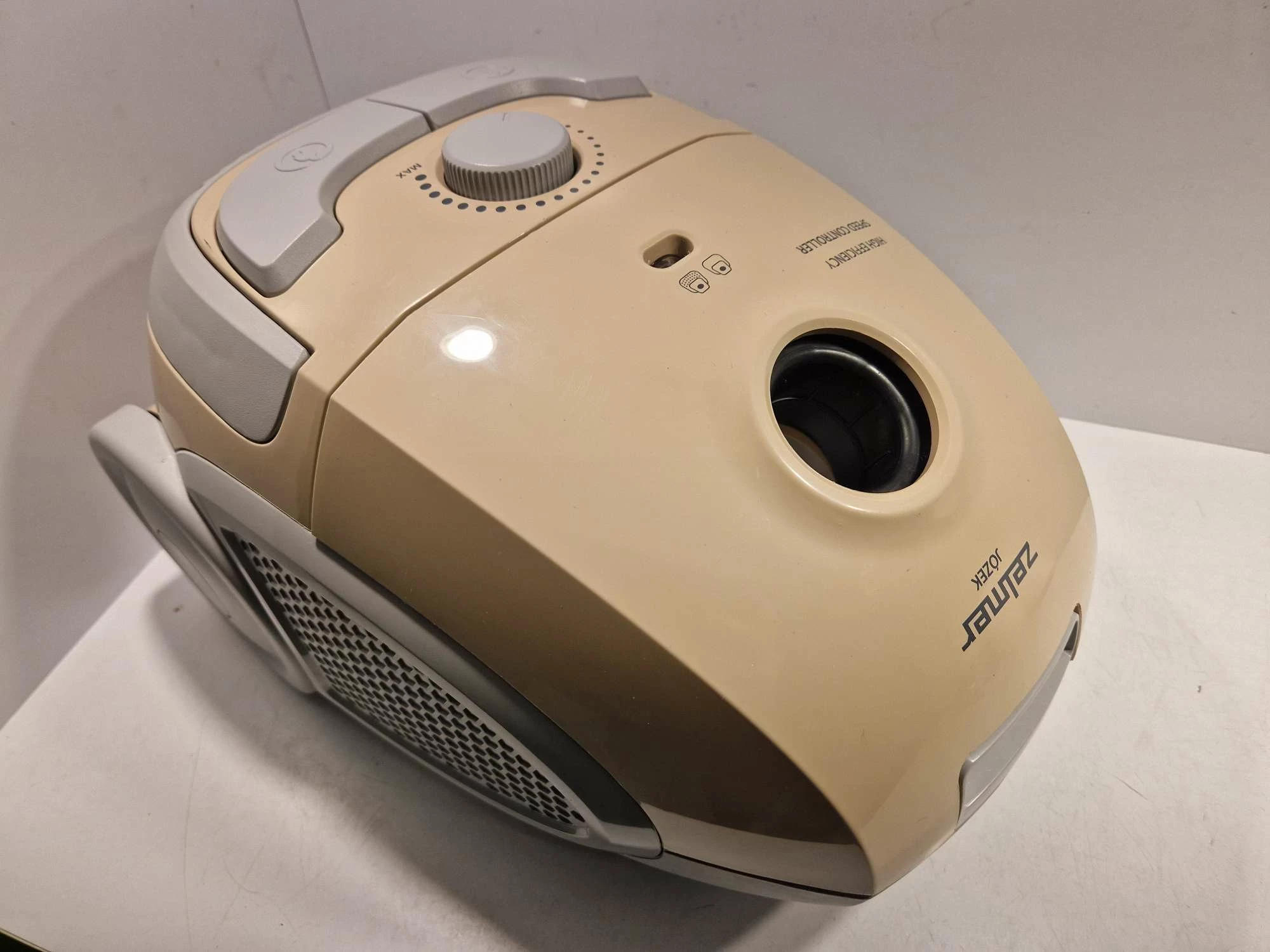 odkurzacz-zelmer-zvc231p-kolor-dominujacy-129357-7