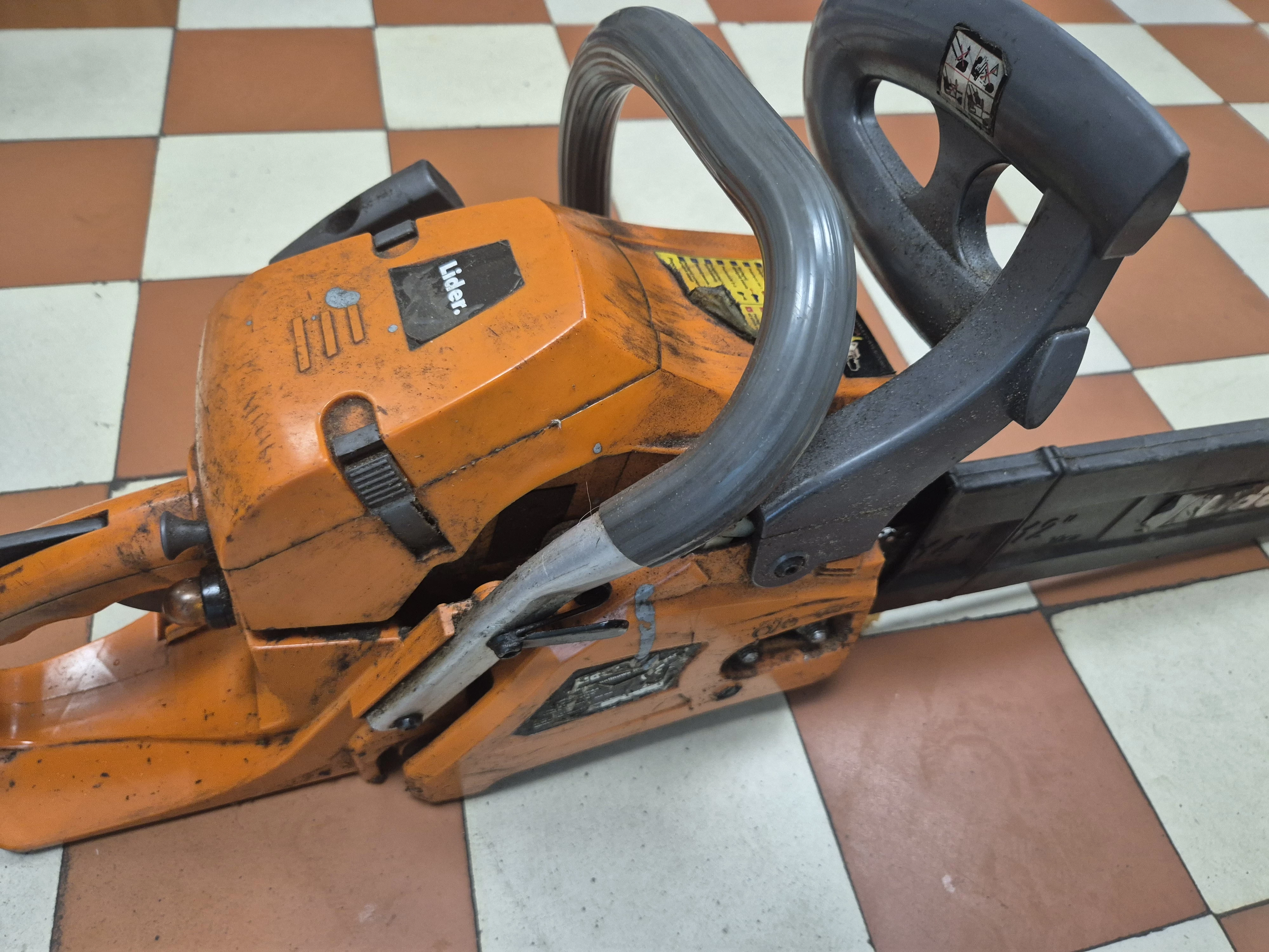 pila-spalinowa-lider-na-uszkodozna-na-czesci-marka-248811-1072824