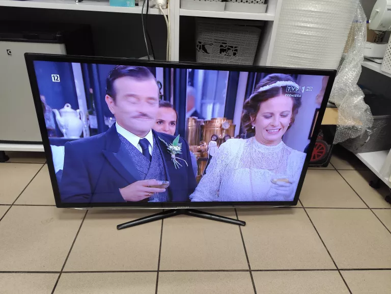 TELEWIZOR SAMSUNG UE40ES6100W