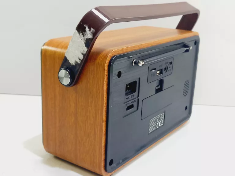 RADIO RETRO HYKKER HK-511
