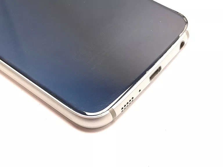 TELEFON SAMSUNG GALAXY S6 3/32GB + ŁADOWARKA