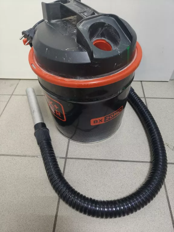ODKURZACZ DO POPIOŁU BLACK DECKER BXVC20MDE