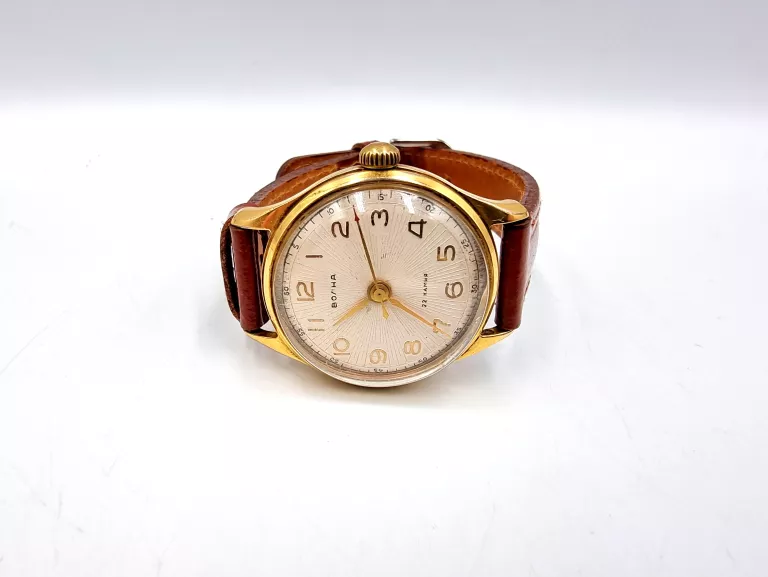 zegarek-wolna-3-maja-48-poznan-ska-x