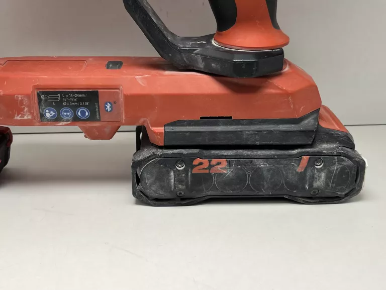 OSADZAK AKUMULATOROWY GWOŹDZIARKA HILTI BX 3-22 | AKU | WALIZKA