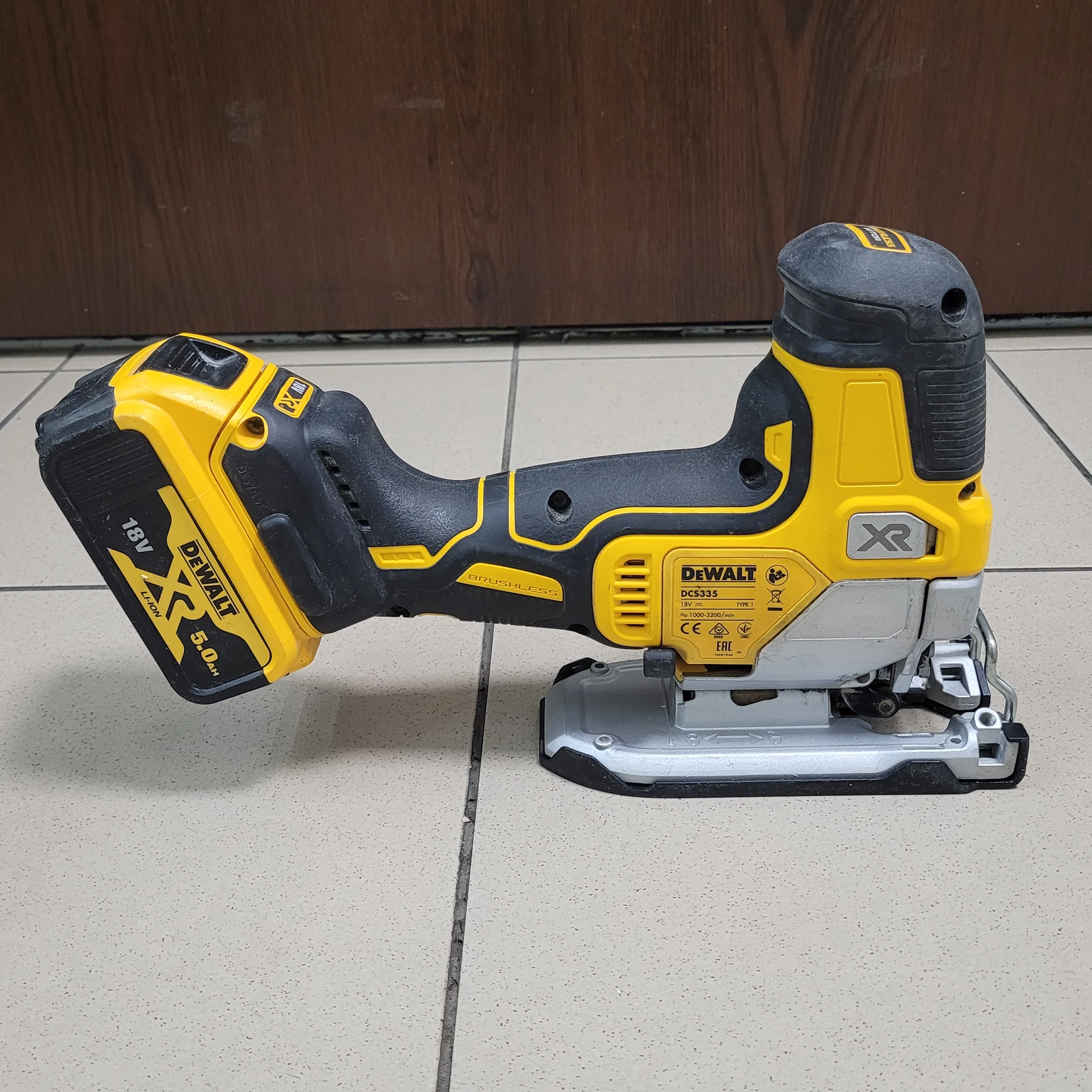 wyrzynarka-dewalt-dcs335-polecam-zasilanie-209202-1769478