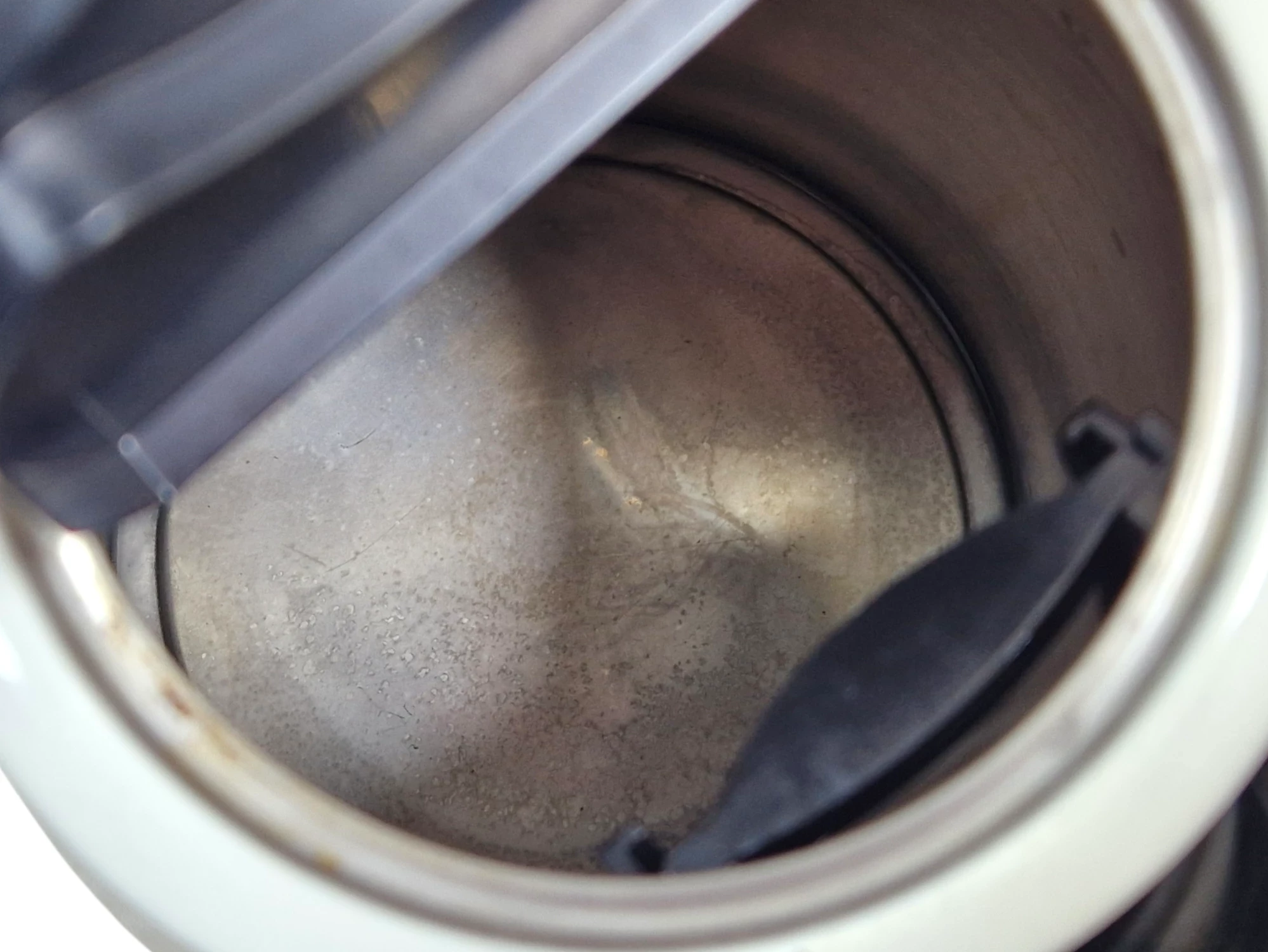 czajnik-philco-phwk-2001-2400w-bialy-moc-240000