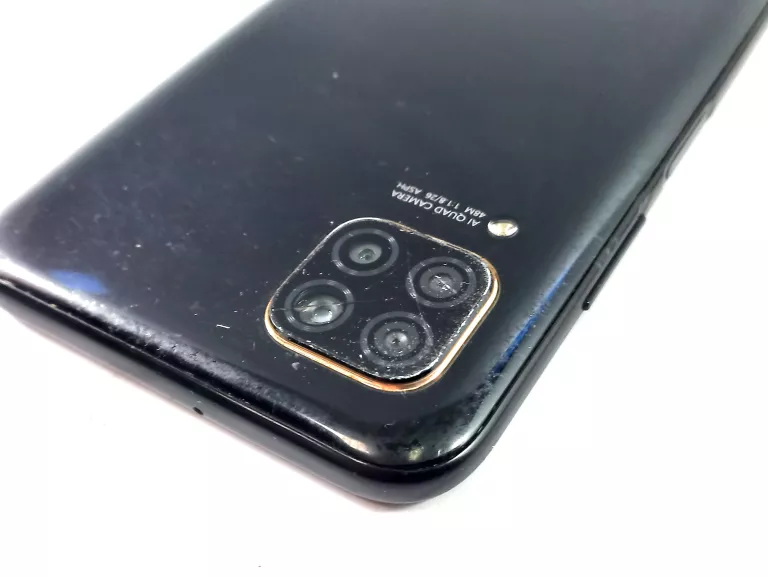 SMARTFON HUAWEI P40 LITE 6 GB / 128 GB 4G (LTE)