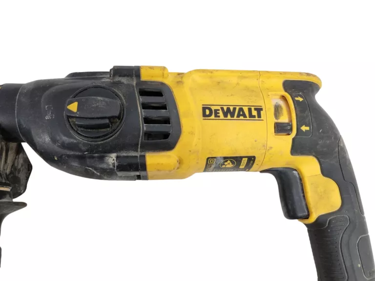 MŁOTOWIERTARKA DEWALT D25133-QS