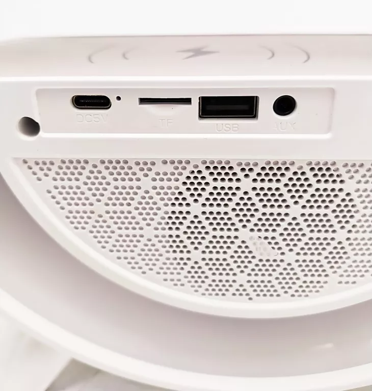 LAMPKA GŁOŚNIK BT3401 + USB