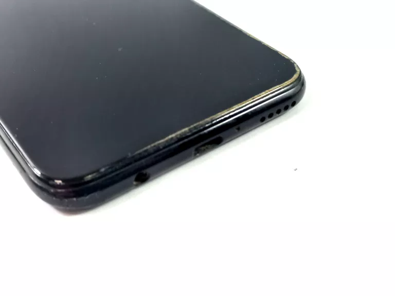 SMARTFON HUAWEI P40 LITE 6 GB / 128 GB 4G (LTE)