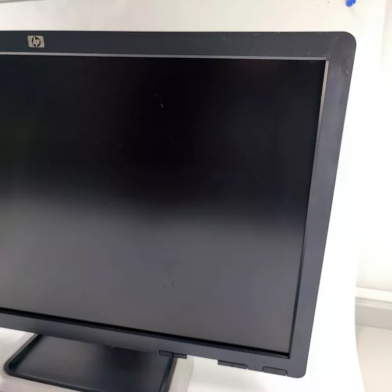 MONITOR LCD HP L2208W 22 " 1680 X 1050 PX TN