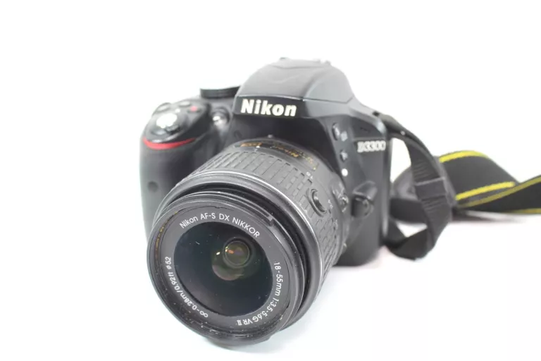 APARAT NIKON D3300 + OBIEKTYW 18-105MM +ETUI + ŁADOWARKA