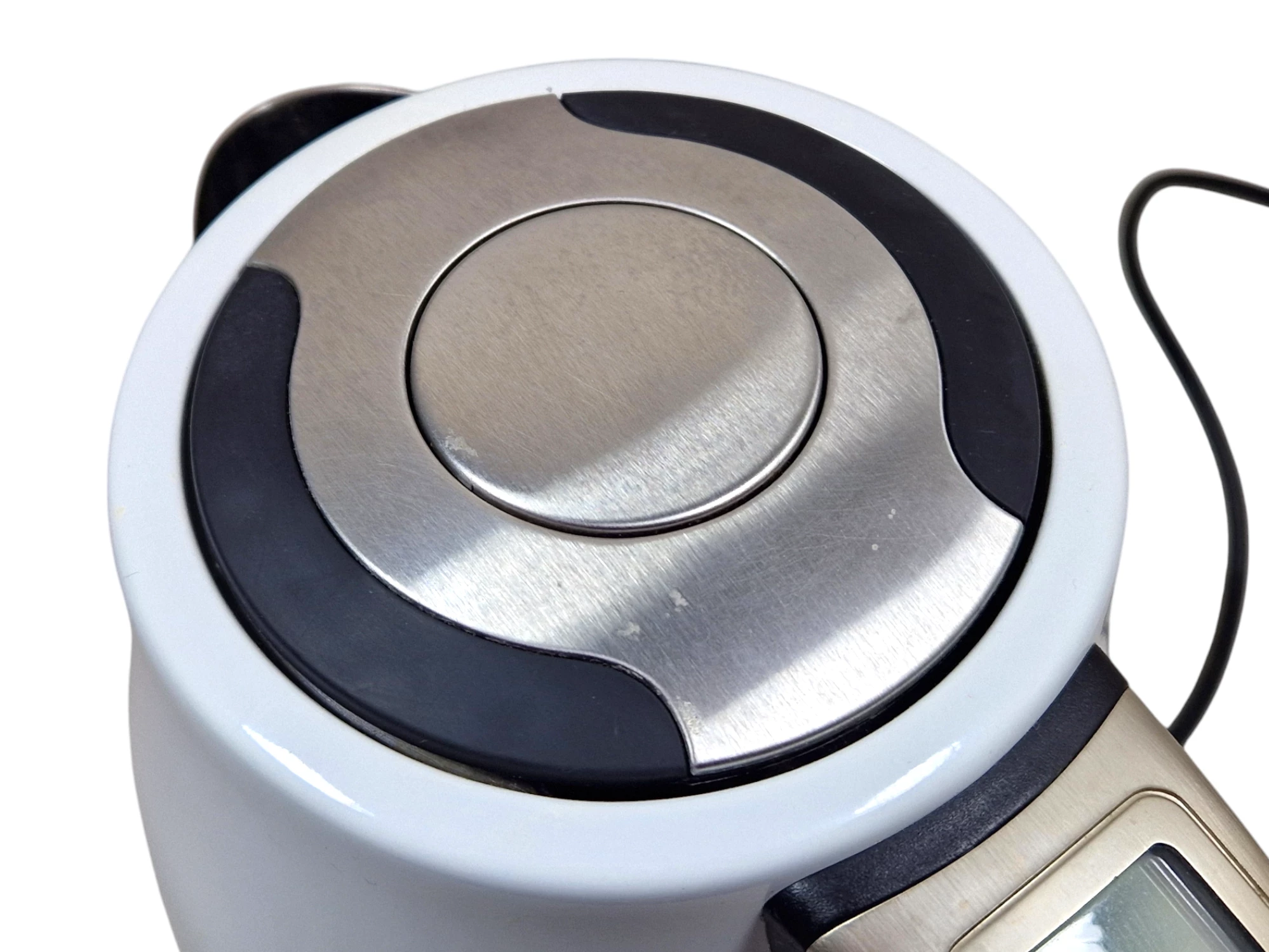 czajnik-philco-phwk-2001-2400w-bialy-stan-11323-2