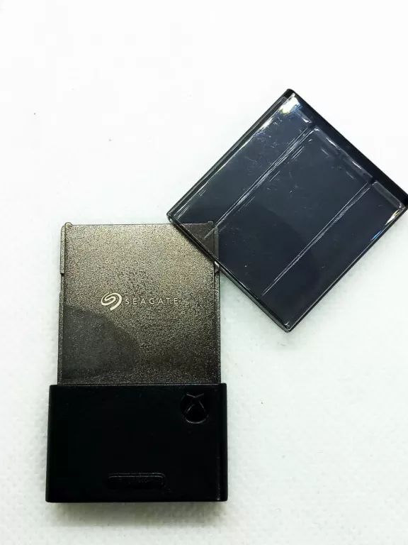 karta-rozszerzen-pamieci-masowej-seagate-do-konsoli-xbox-series-xs-1-tb-s-ean-gtin-8719706023757