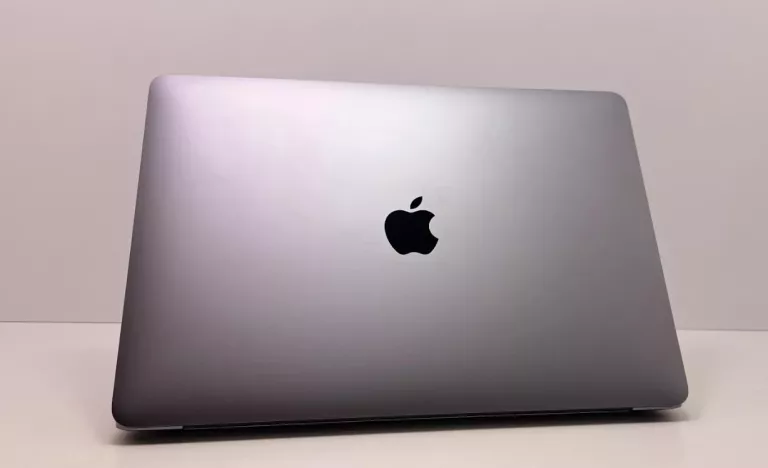 MACBOOK APPLE AIR 13,3 M1 8GB/256GB 2020 KONDYCJA 97% + ZASILACZ