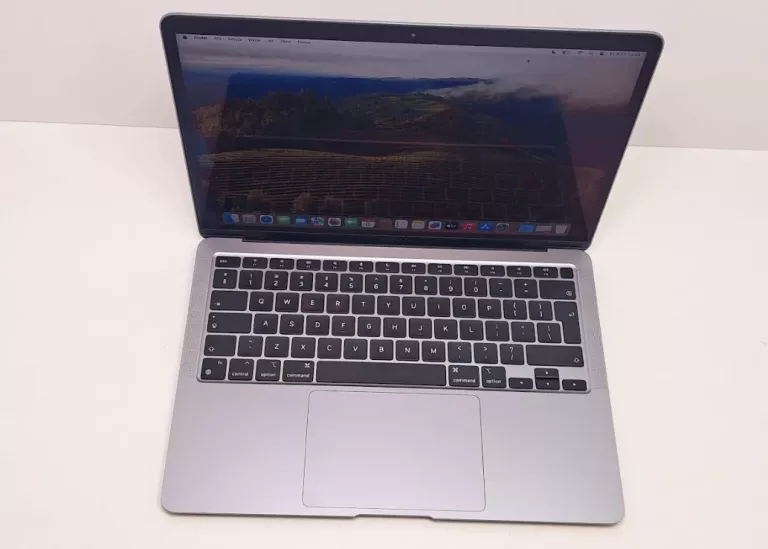 MACBOOK APPLE AIR 13,3 M1 8GB/256GB 2020 KONDYCJA 97% + ZASILACZ