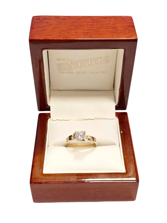 pierscionek-585-290-r13-pilsudskiego-4c-legionowo-sj