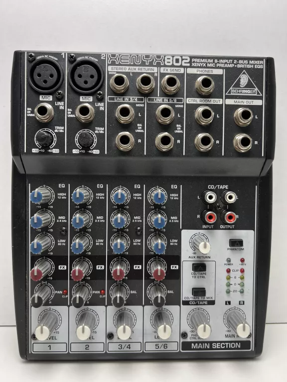MIKSER BEHRINGER XENYX 802