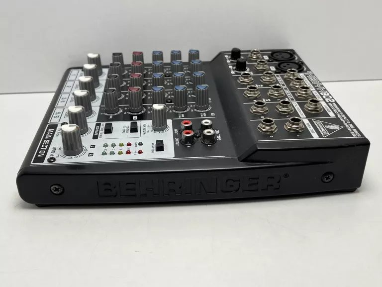MIKSER BEHRINGER XENYX 802