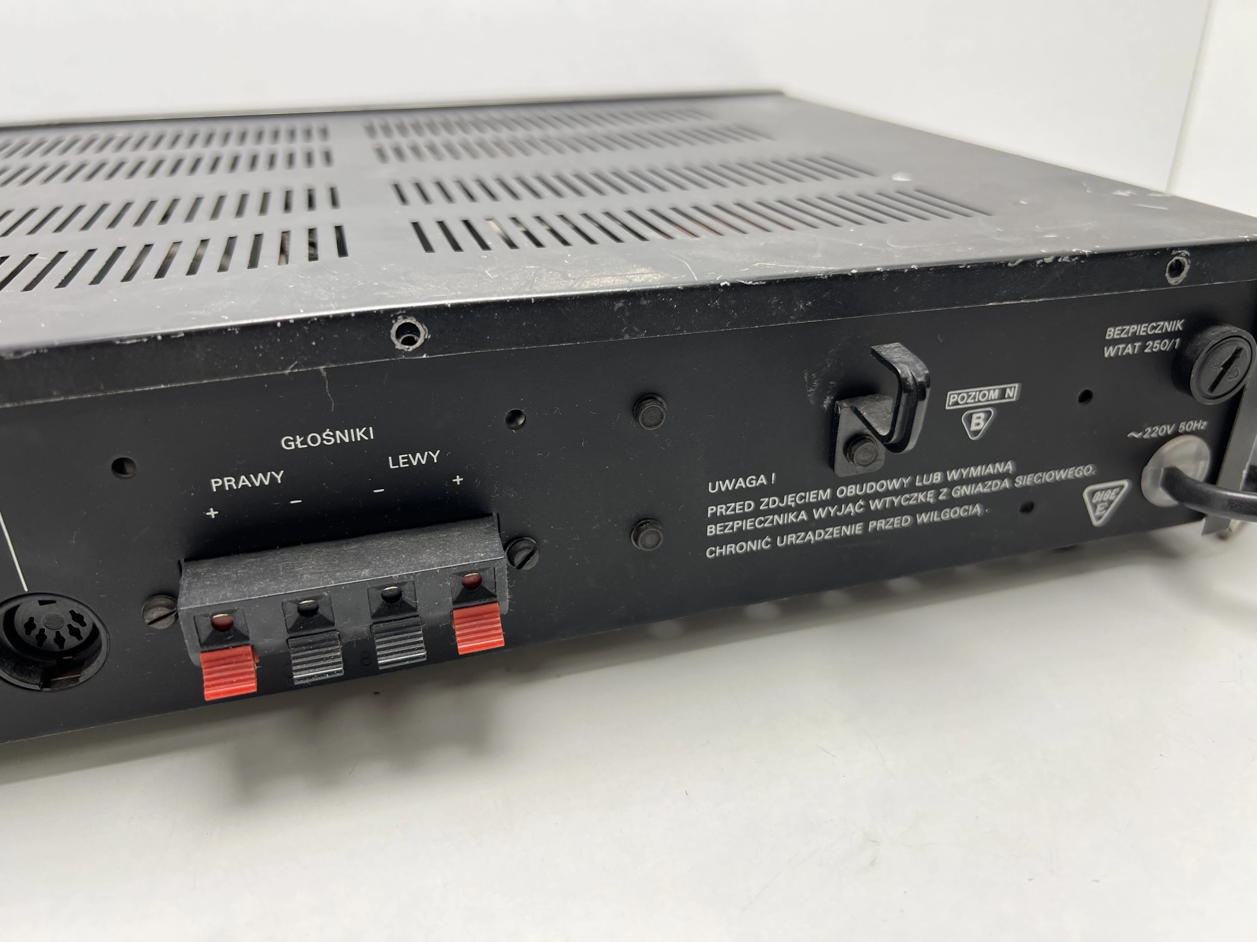 wzmacniacz-stereofoniczny-diora-ws-354-uszkodzony-liczba-analogowych-wejsc-audio-4