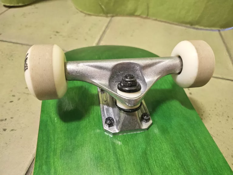 DESKOROLKA ENUF SKATE BOARDS