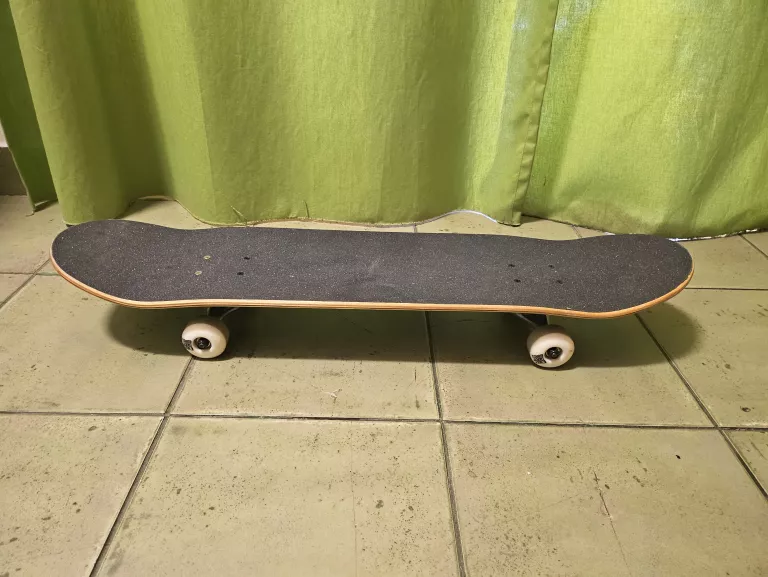 DESKOROLKA ENUF SKATE BOARDS