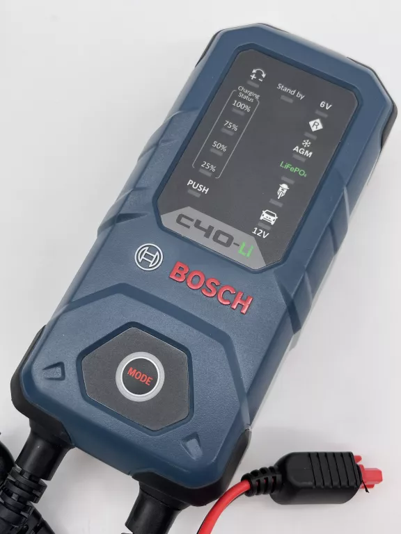 INTELIGENTNY PROSTOWNIK ŁADOWARKA DO AKUMULATORÓW 6/12V BOSCH C40-LI