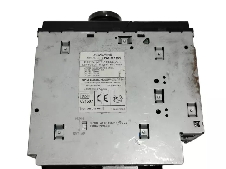 RADIO SAMOCHODOWE ALPINE IDA-X100