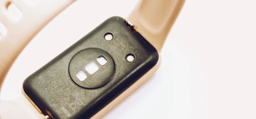 smartwatch-huawei-band-7-lea-b19-zloty-stan-11323-2