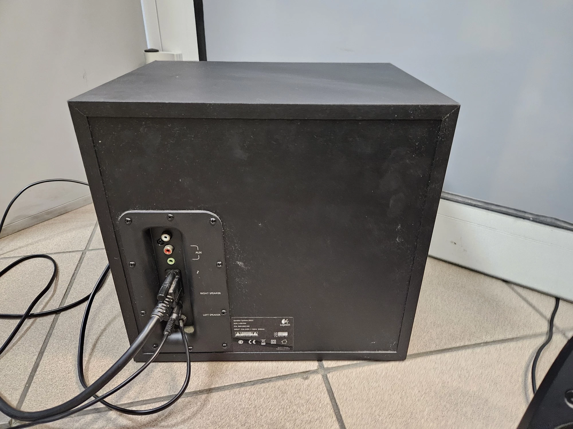 glosniki-logitech-21-z623-thx-speaker-system-producent-248914-1987974