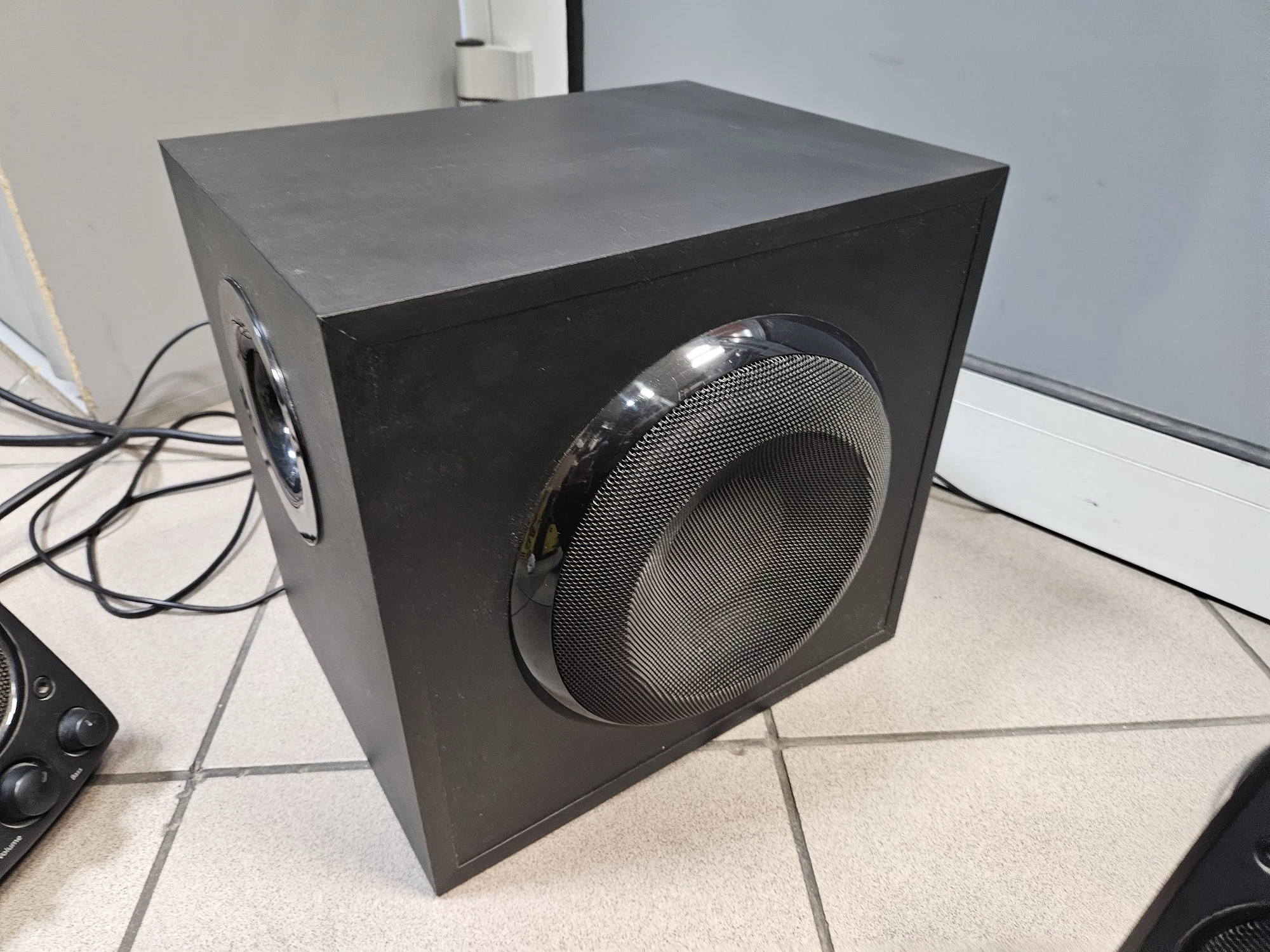 glosniki-logitech-21-z623-thx-speaker-system-kod-producenta-980-000404