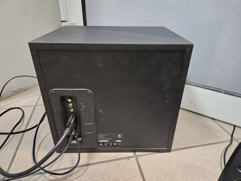 LOGITECH 2.1 Z623 THX SPEAKER SYSTEM