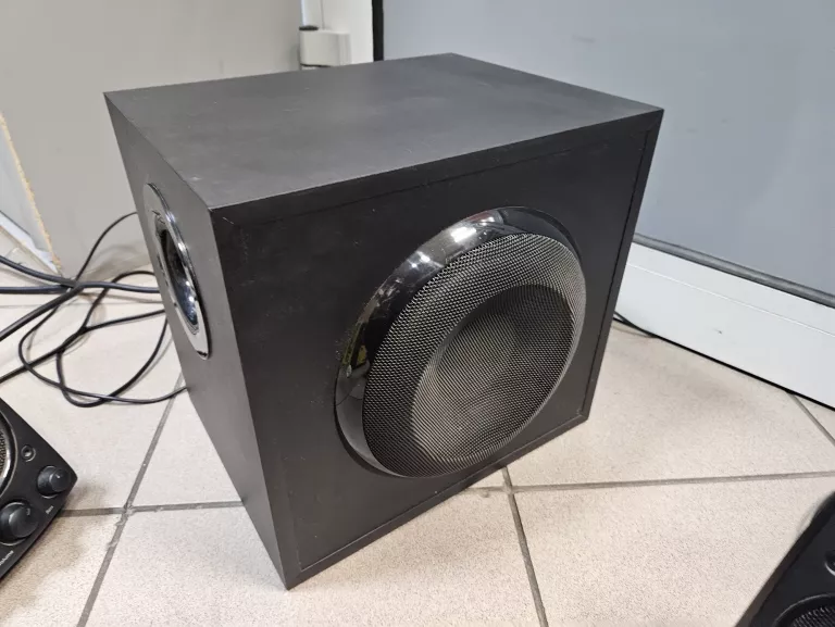 LOGITECH 2.1 Z623 THX SPEAKER SYSTEM