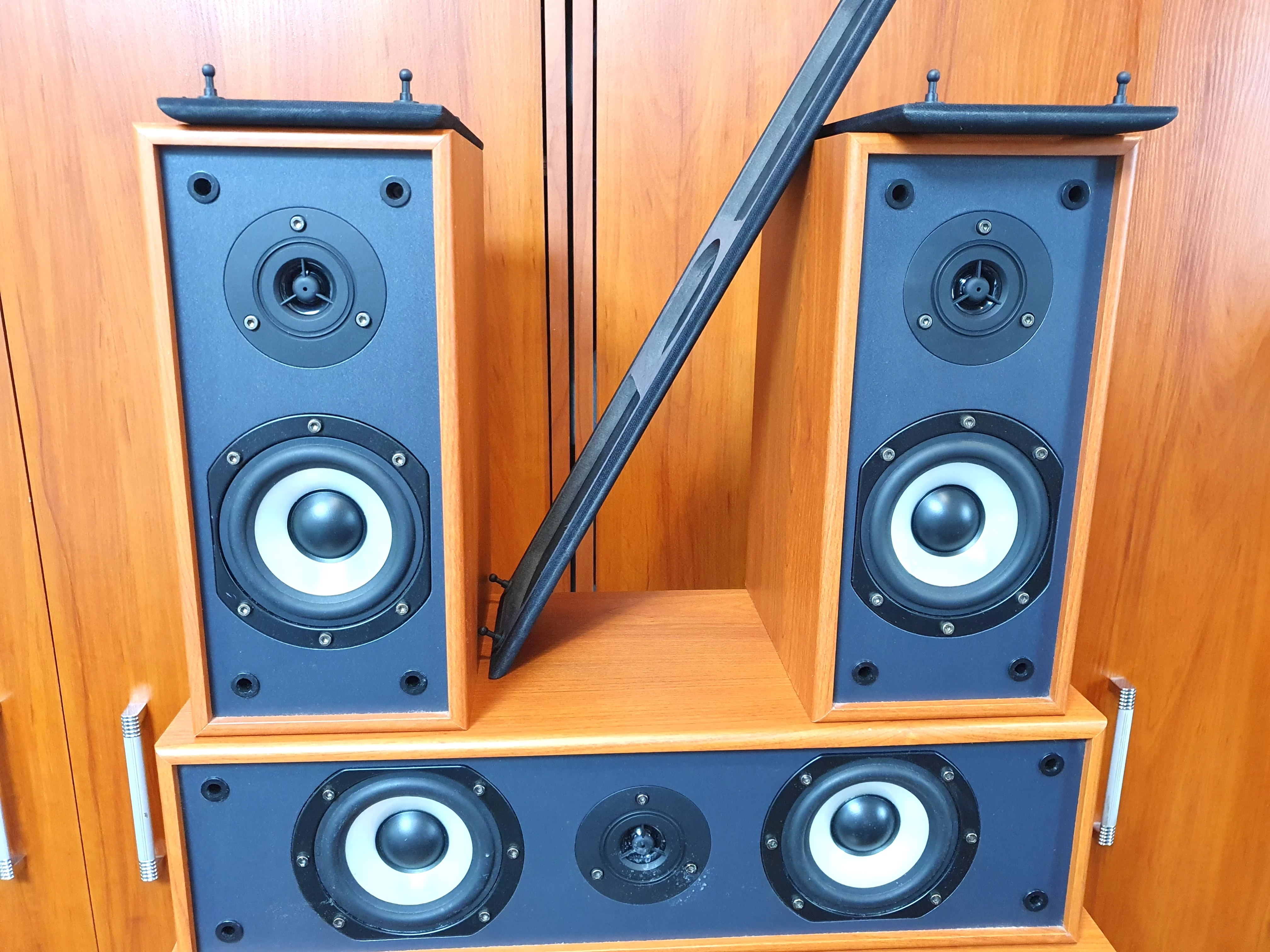 zestaw-kolumn-50-m-audio-hcs-8800-pasmo-przenoszenia