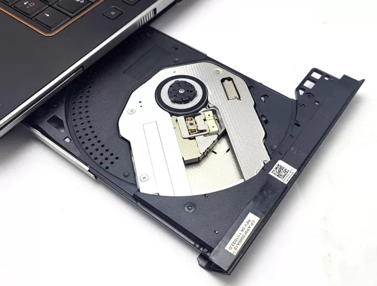 LAPTOP DELL LATITUDE E6420 (ZASILACZ)