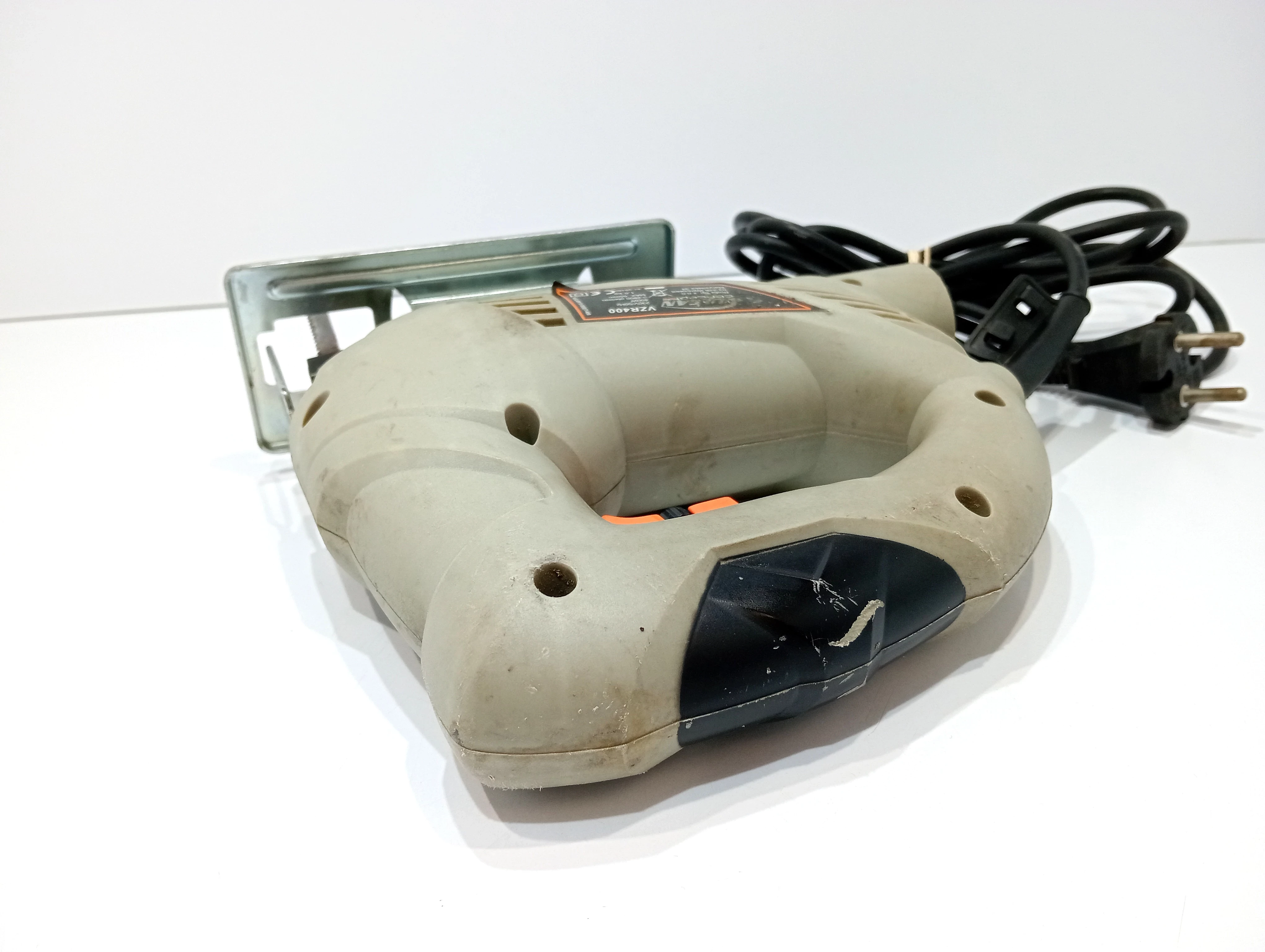 wyrzynarka-vulcan-concept-vzr400-maksymalna-moc-40000