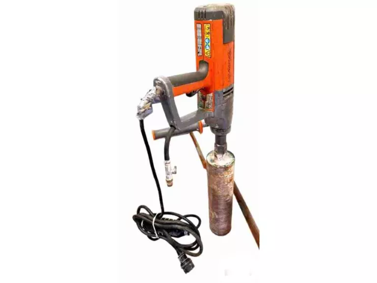 WIERTNICA HUSQVARNA DM 230